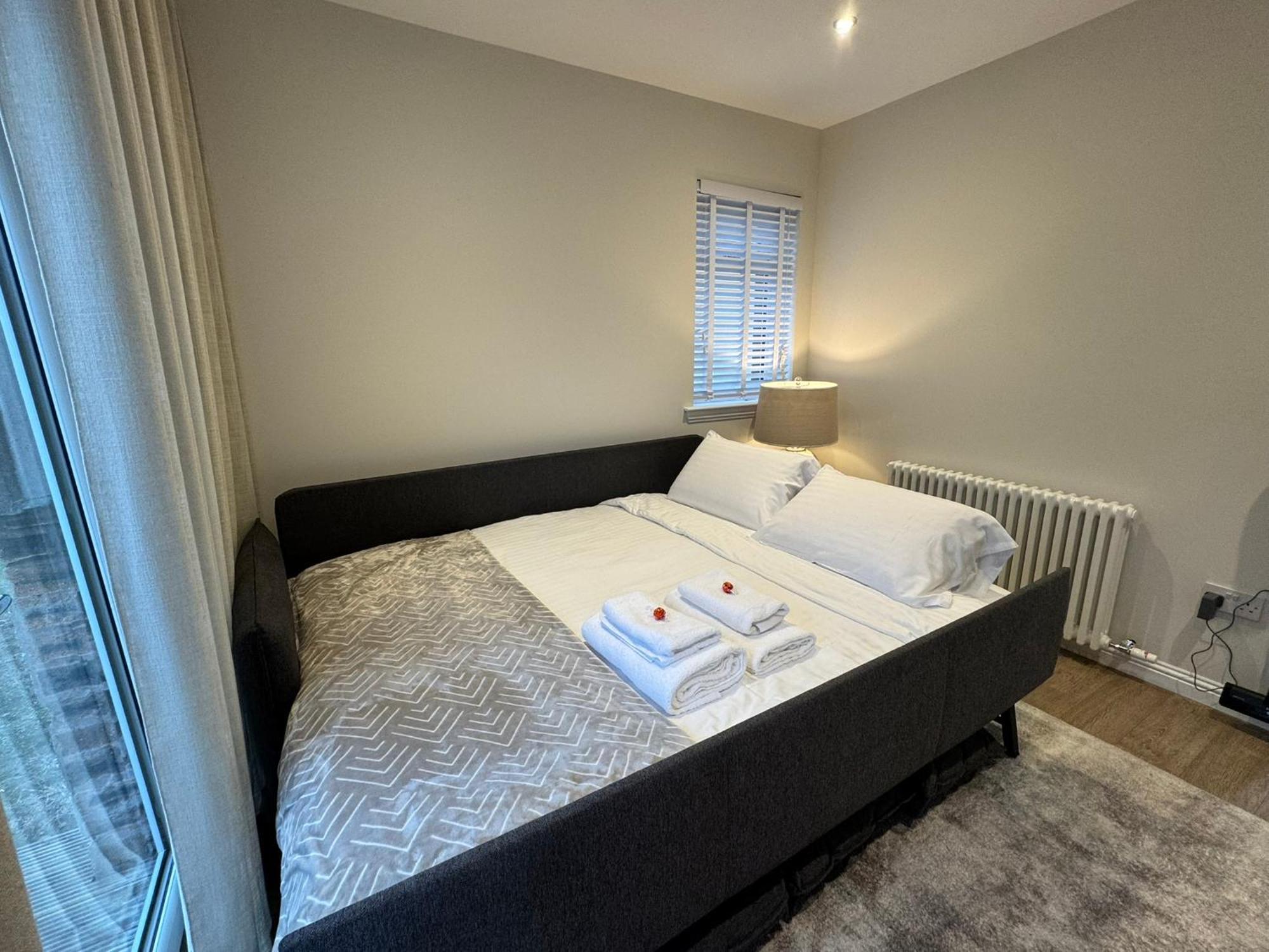 Luxury 2 Bedroom Cottage West Calder Luaran gambar