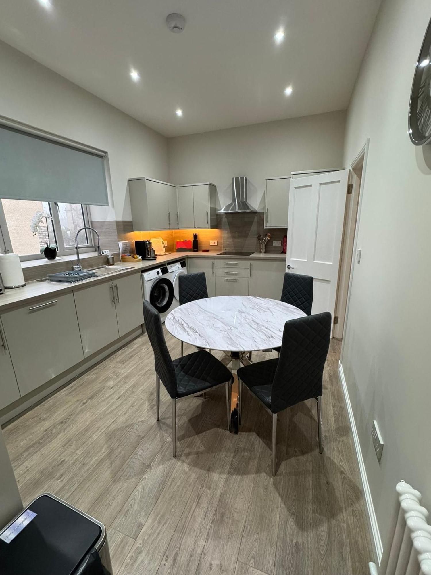 Luxury 2 Bedroom Cottage West Calder Luaran gambar